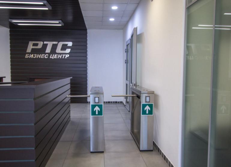 РТС Варшавский: Пропускная система