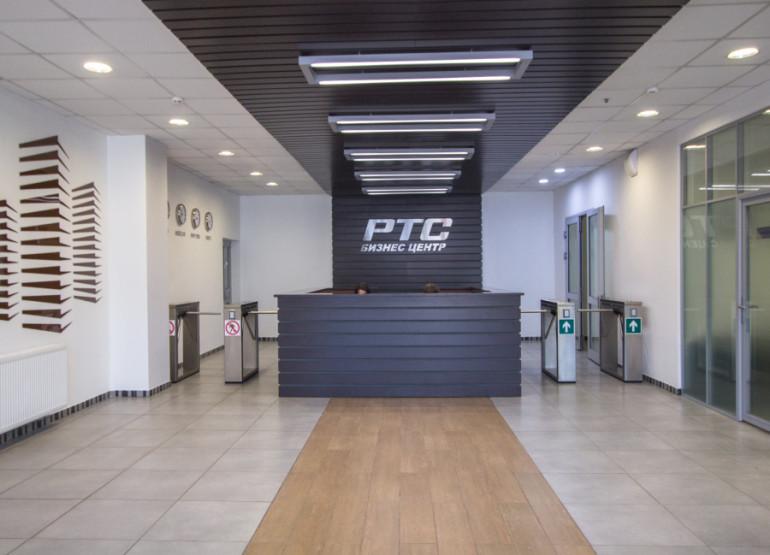 РТС Варшавский: Вид главного ресепшен здания